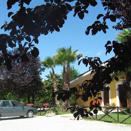 B & B Oasi Rosciano  Екстер'єр фото