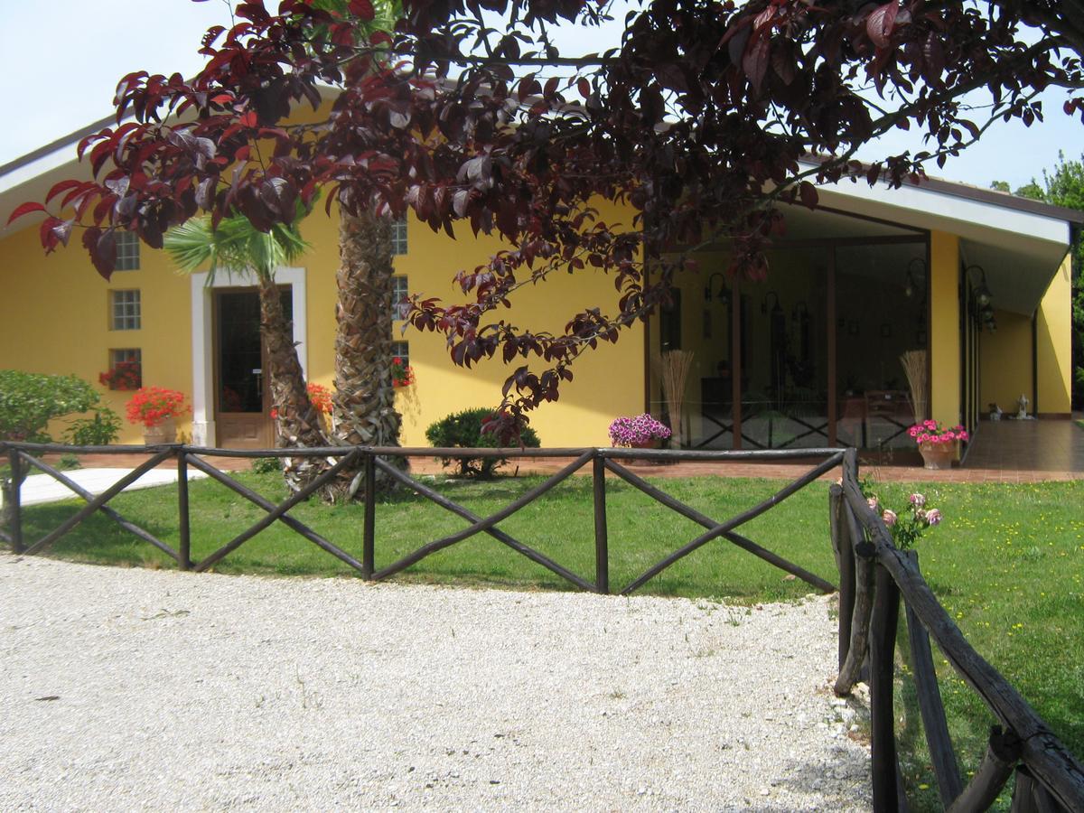 B & B Oasi Rosciano  Екстер'єр фото